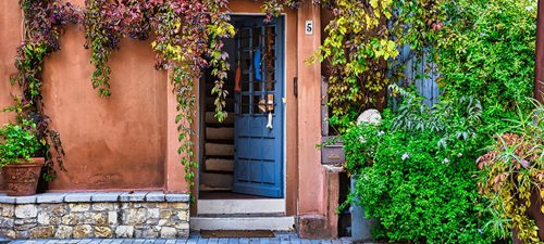 traditional-greek-home